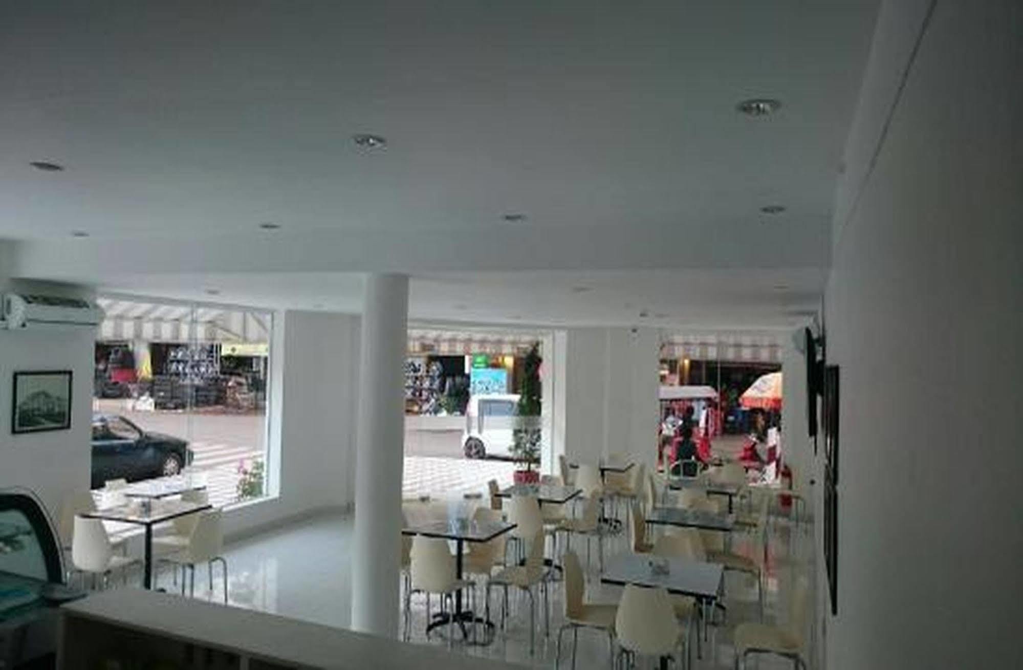 Hotel Zing Phnom Pen Exterior foto