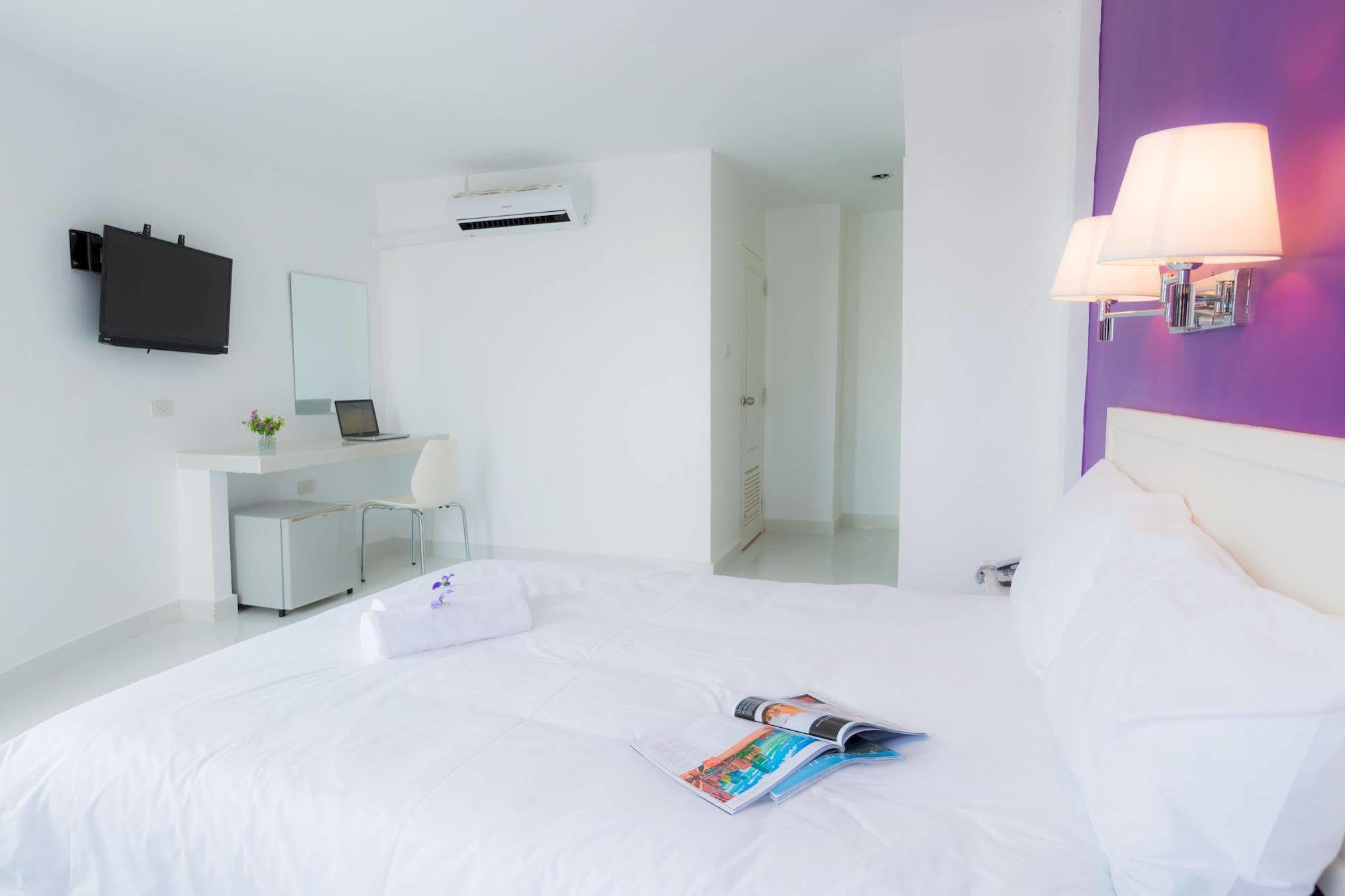 Hotel Zing Phnom Pen Exterior foto